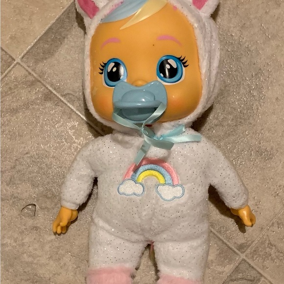 Baby’s toy LED LIGHT UP DOLL!! Sleepytime dreamy cry baby!! 😭 - Picture 3 of 16